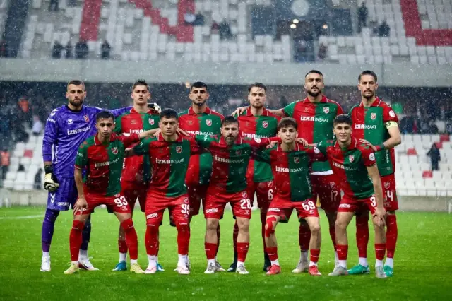 Karşıyaka’nın eski futbolcuları İshak Kurt ve Hasan Sürmeli