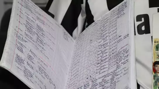 Beşiktaş Aşkı: 25 Yıldır Her Maçı Deftere Düşüren Tutkunun Hikâyesi