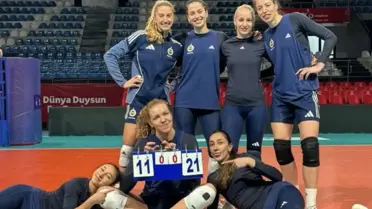 Fenerbahçe Kadın Voleybol Takımı, Kante Şarkısıyla Renk Getirdi