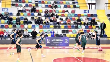 U14 Erkekler Basketbol Maçından bir an