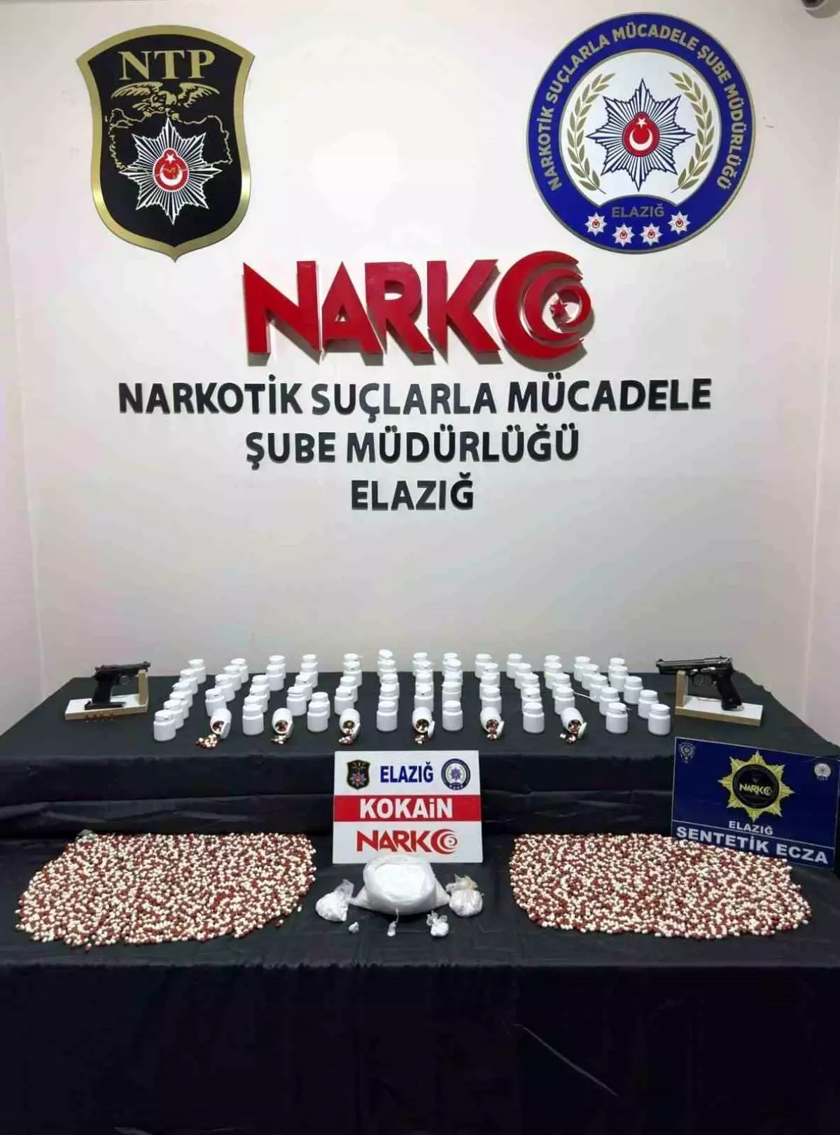 Elazığ'da Narkotik Operasyonu: 802 Gram Kokain ve Silahlar Ele Geçirildi