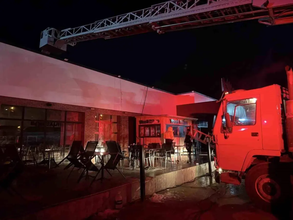 Bolu'da yangın çıkan dinlenme tesisi