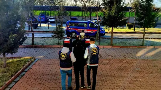 JASAT'tan Aksaray Operasyonu: 2 Hapis Cezalı Şahıs Yakalandı
