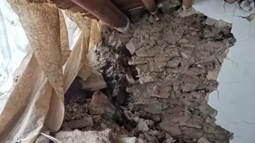 Batman'ın Sason İlçesinde Şiddetli Yağış Sonrası Heyelan: Tek Katlı Ev Yıkıldı