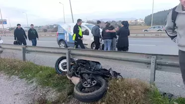 Manavgat'ta Ters Yönde Giden Motosiklet Hafif Ticari Araca Çarptı