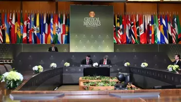 Anlaşma imzalanırken çekilen fotoğraf