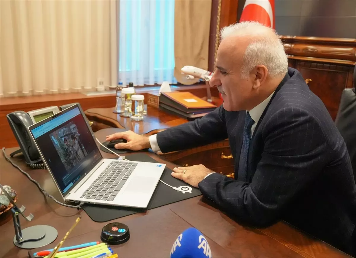 Diyarbakır Valisi Murat Zorluoğlu, Anadolu Ajansı’nın ‘Yılın Kareleri’ Oylamasına Katıldı