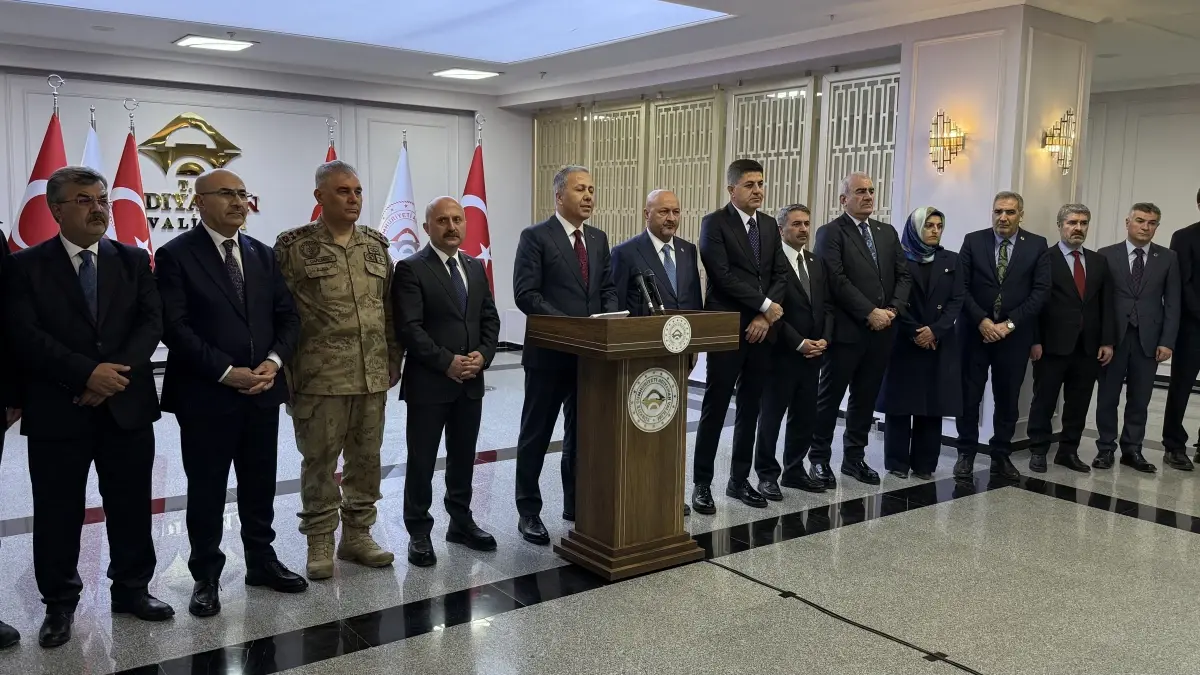 İçişleri Bakanı Yerlikaya, Tarihte Eşi Benzeri Olmayan Konut Seferberliği Başarısını Açıkladı