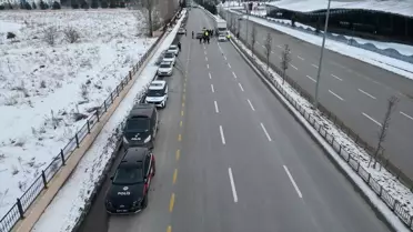 Erzurum'un Dondurucu Sokaklarında Polis Görev Başında