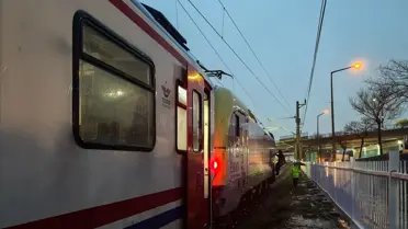 Manisa’da Yolcu Treni Çarpması Sonrası 20 Yaşındaki Genç Yaralı
