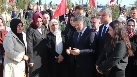 Deprem bölgesinde Bakan Yumaklı