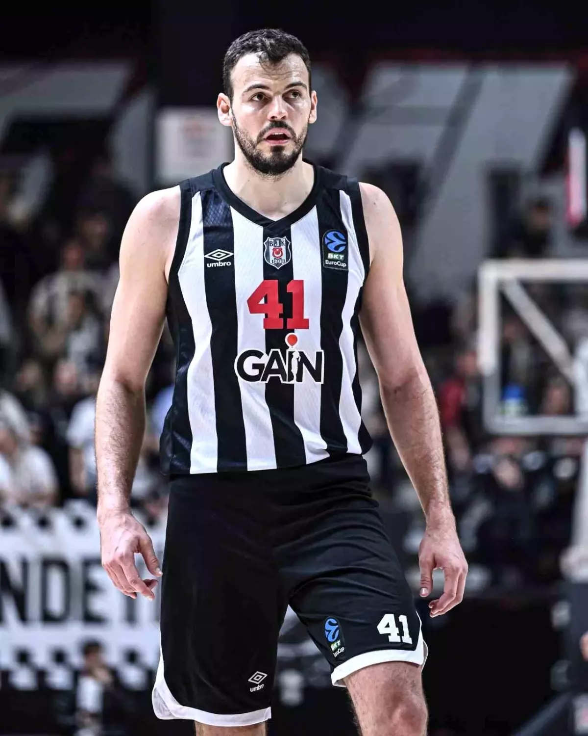 Zizic'in 6 Dikişli Mücadelesi: Beşiktaş'ı Galibiyete Taşıyan Smaç