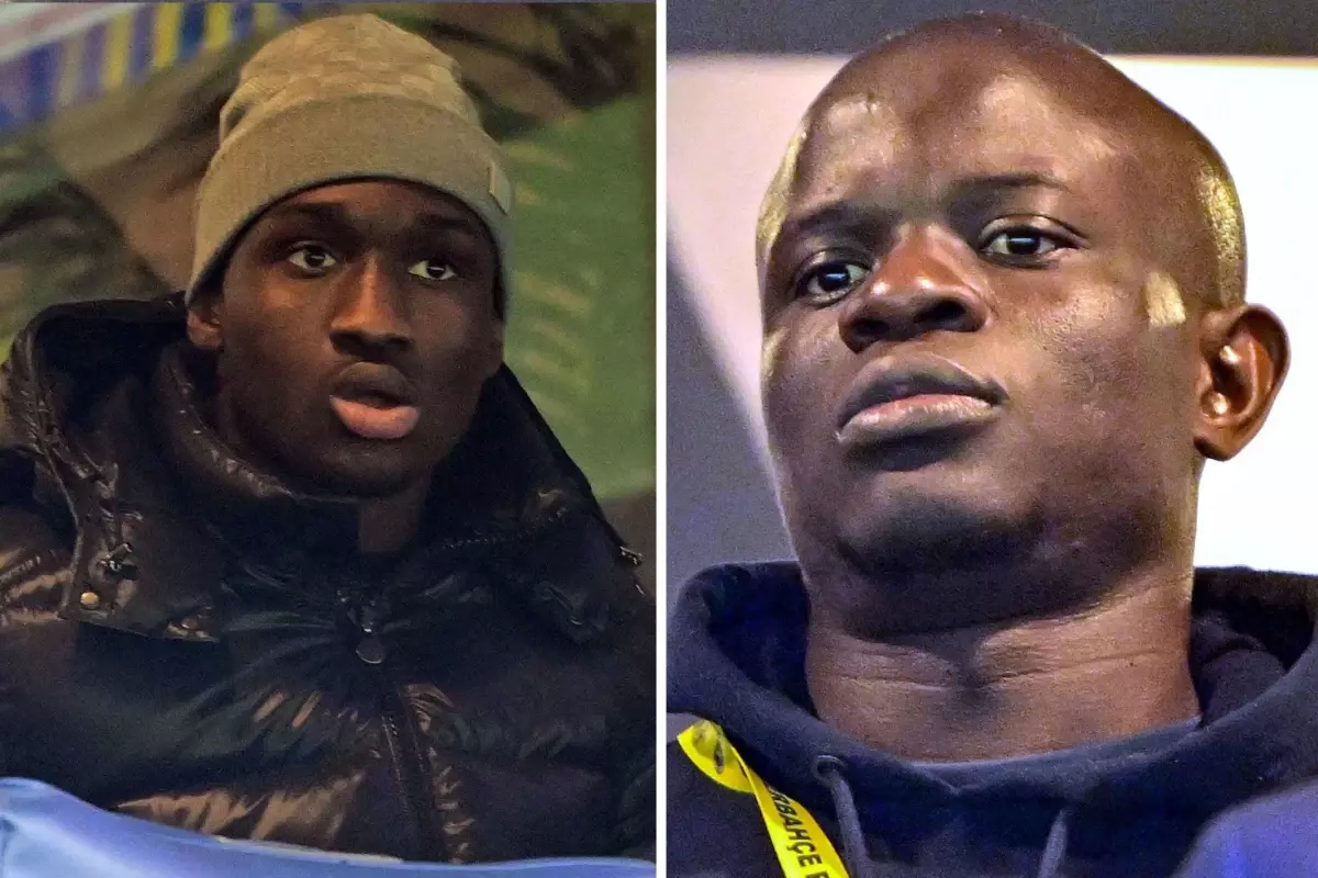 Fenerbahçe'nin Yeni Transferleri Tribünde Parladı: Kante ve Cherif Maçta Göründü