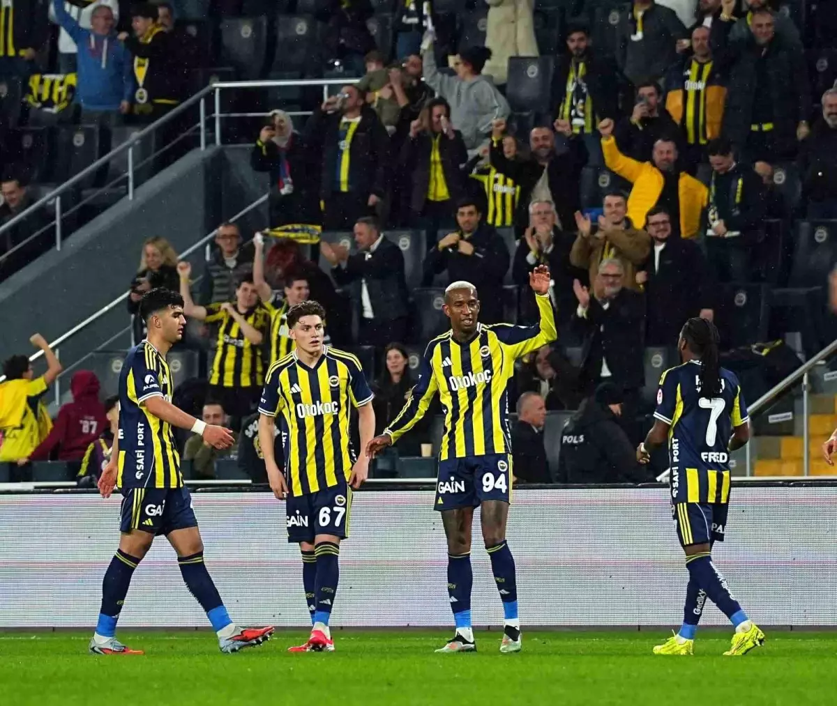 Fenerbahçe, Ziraat Türkiye Kupası'nda Erzurumspor'u 3-1 Yendi