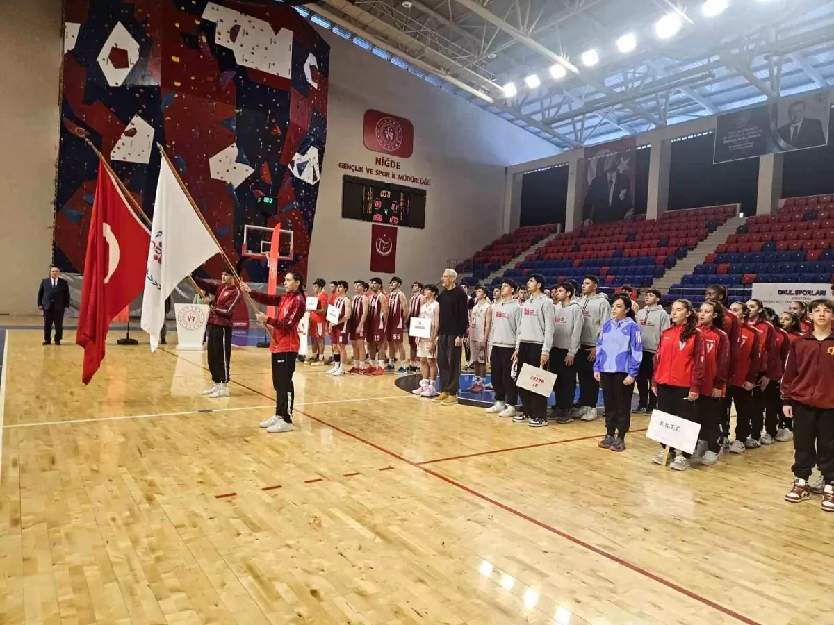 Niğde'de Okul Sporları Basketbol Yarı Finalleri Coşkuyla Başladı