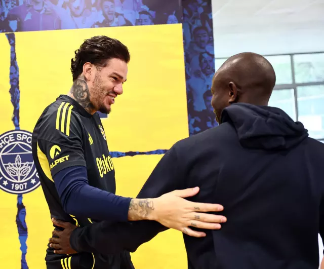 Kante antrenmanda topa pas veriyor