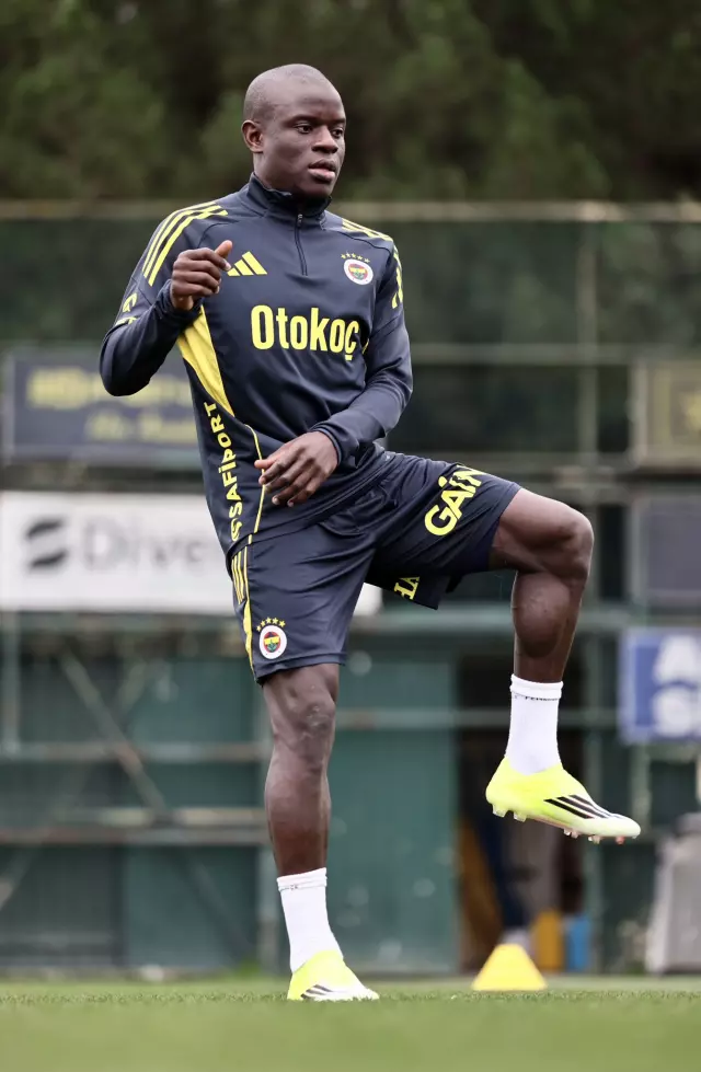 Kante antrenmanda koşu yapıyor