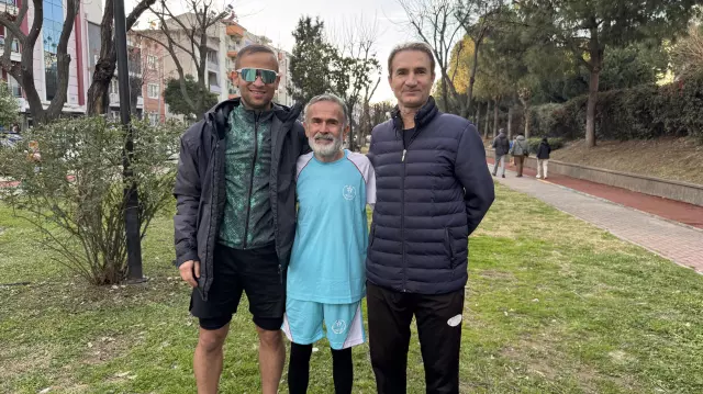 Saffet Acar ödül töreninde