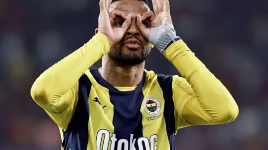 En‑Nesyri Al‑Ittihad formasıyla