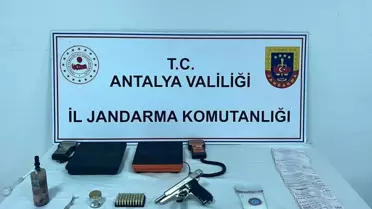 Antalya Döşemealtı’da Jandarma Operasyonu: Uyuşturucu ve Tabanca Ele Geçirildi