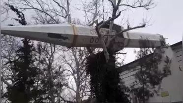 Osmaniye Düziçi’de Şiddetli Rüzgar Merkez Camii Minaresini Devrildi