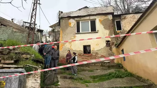 Şiddetli Yağışlar Söke'de Evi Yıktı: Tahliye Operasyonu Başlatıldı