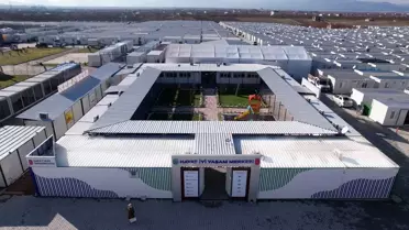 Merkez iç mekanında eğitim atölyesi