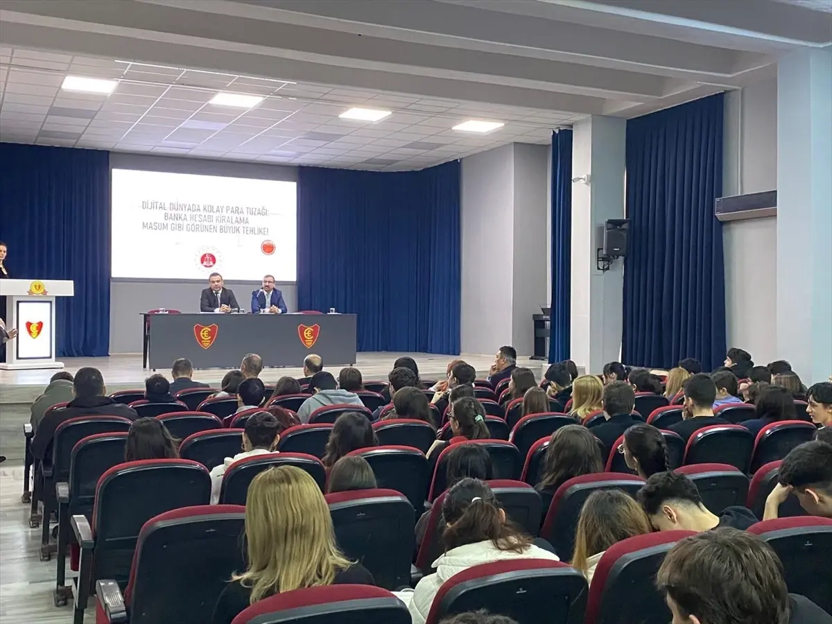 Edirne'de Gençlere Dijital Güvenlik Eğitimi: IBAN Paylaşımının Tehlikeleri