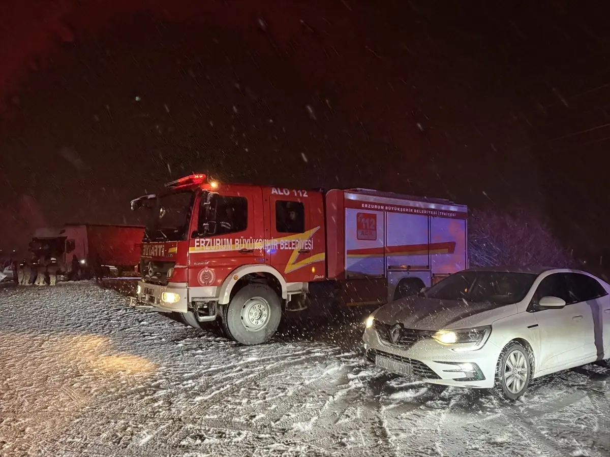 Erzurum’da Tır ve SUV Çarpışması: 4 Kişi Hayatını Kaybetti