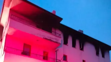 Beycik Köyü'nde 3 Katlı Evde Çıkan Yangın 1 Hayatı Göçürdü