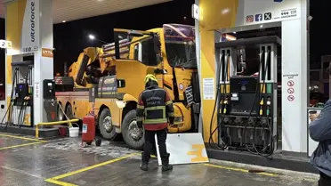 Aydın’da Vinç Kontrol Kaybı: Akaryakıt İstasyonuna Çarptı