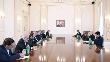 Aliyev, İran Savunma Bakanı Nasırzade'yi Ankara'da Karşıladı ve Barış Mesajı Verdi