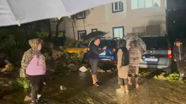 Bitez'de Sel Felaketi: Evler ve İş Yerleri Su Altında