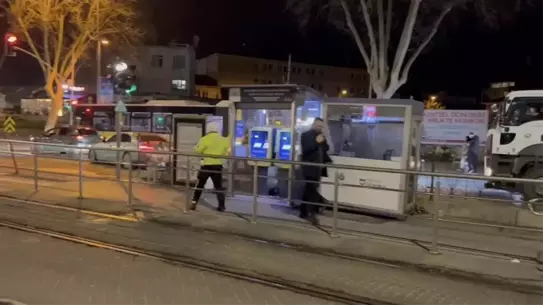 Kaza sonrası otobüs ve yol durumu
