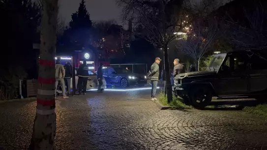 Operasyon sırasında polis ekipleri