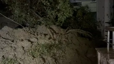 Manisa Turgutlu’da Şiddetli Sağanak Sonrası İstinat Duvarı Yıkıldı