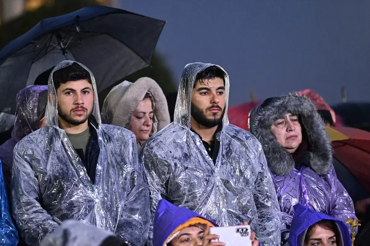 Antakya Medeniyetler Korosu’ndan 6 Şubat Depremine Duygusal Anma Konseri