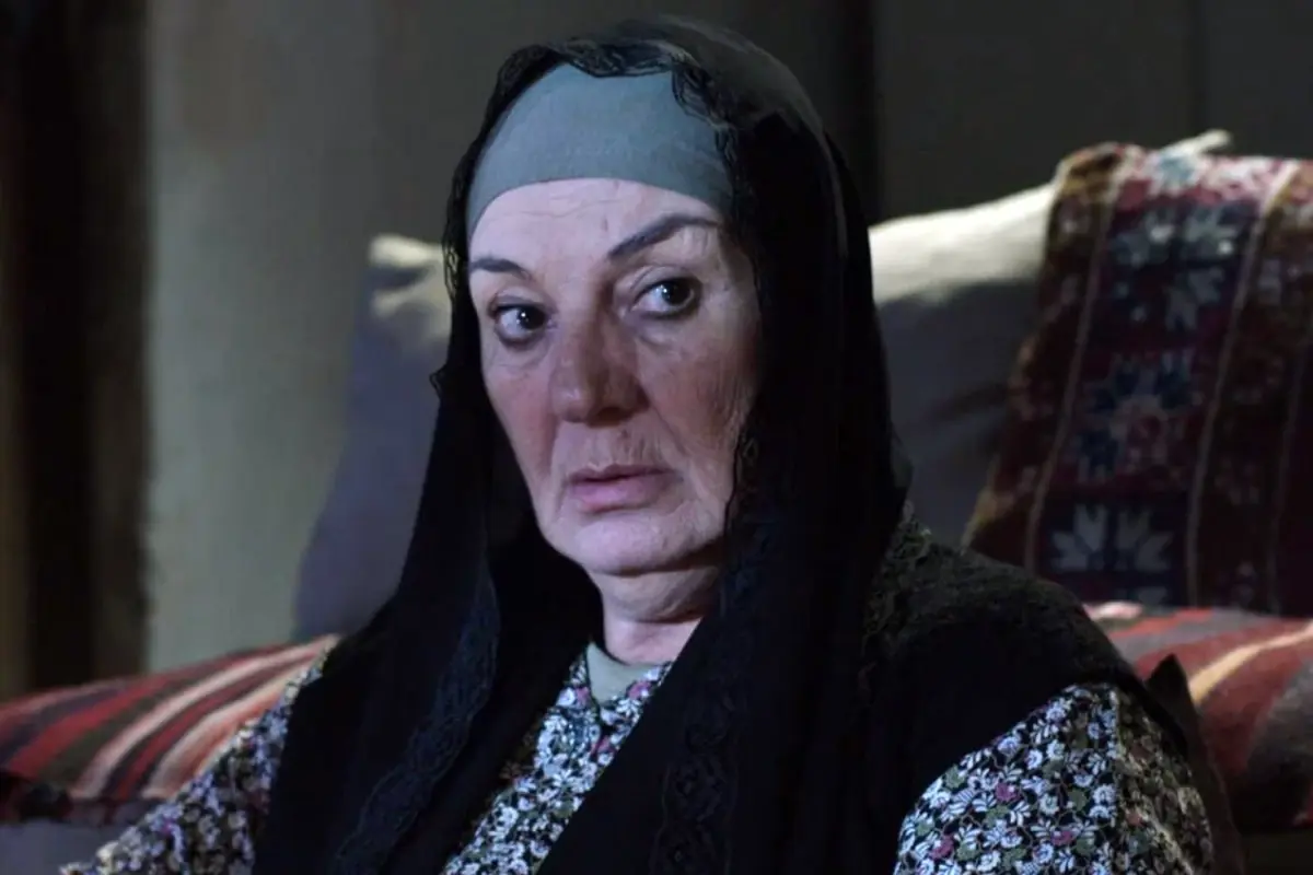 Yeşilçam’ın Efsanesi Nevin Efe 78 Yaşında Hayatını Kaybetti