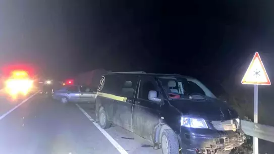 Kastamonu Daday’da Minibüs ve Otomobil Çarpıştı: 1 Ağır Yaralı ve 3 Hafif Yaralı