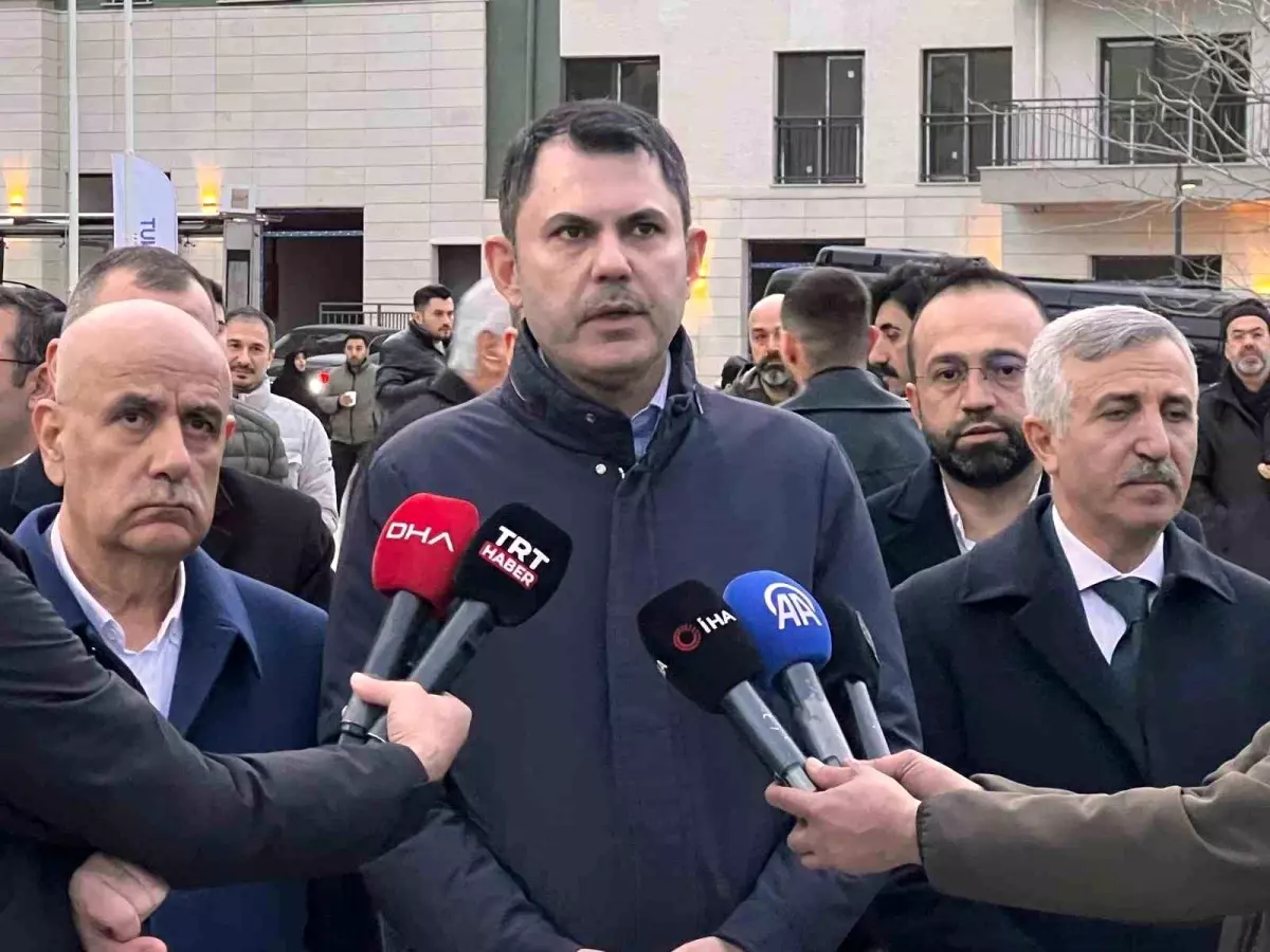 Bakan Kurum: Deprem Sonrası Devlet ve Millet El Ele Mücadele Edecek