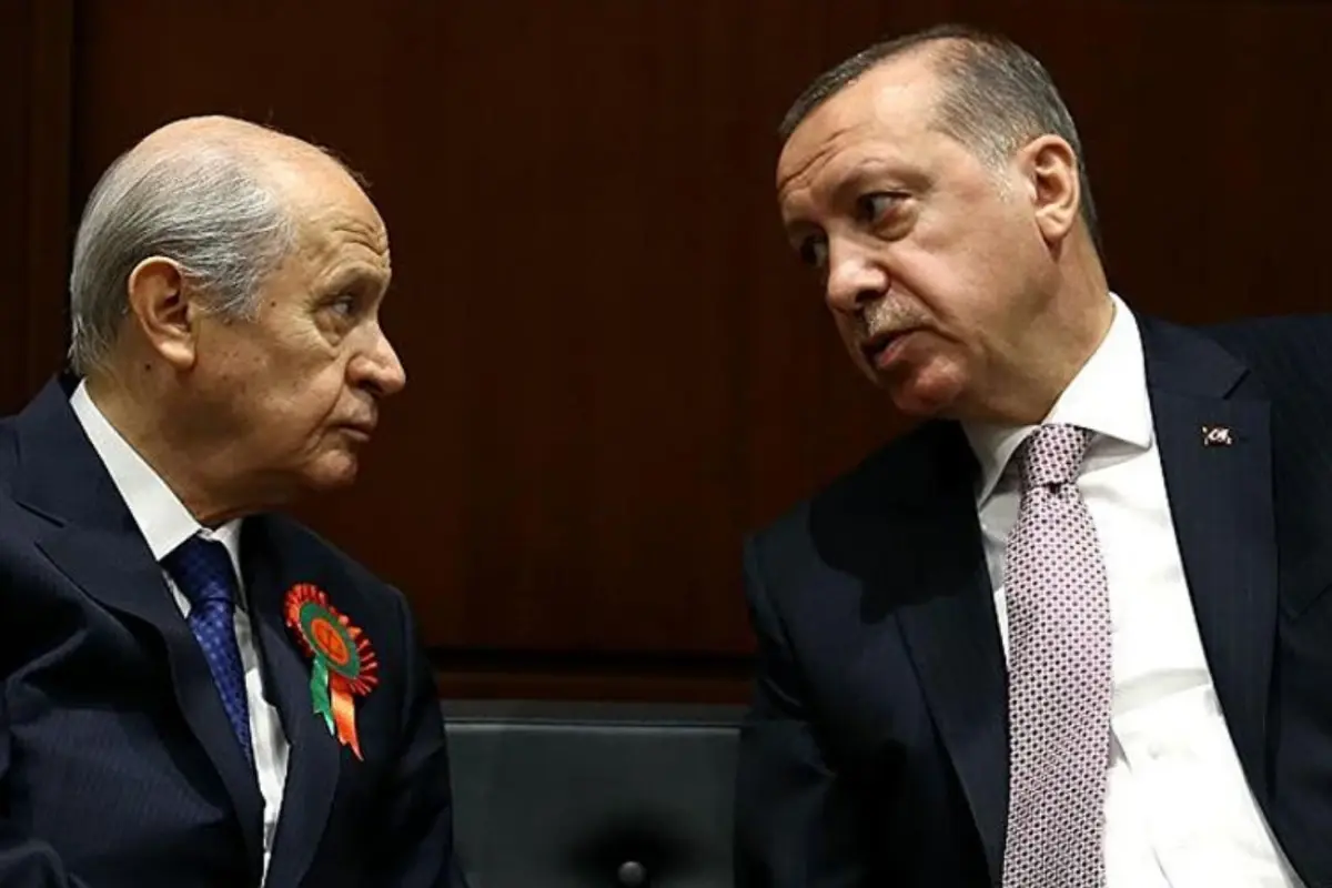 Erdoğan ve Bahçeli, Osmaniye'de Depremzede Solak Ailesine Sürpriz Ziyaret Gerçekleştirdi