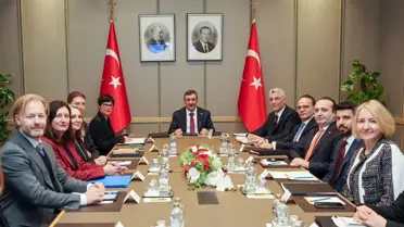 Cevdet Yılmaz ve AB Komiseri Kos'tan Türkiye-AB Diyaloğu: Genişleme Tartışmaları