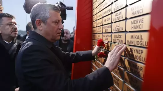 Temel atma töreni görüntüsü