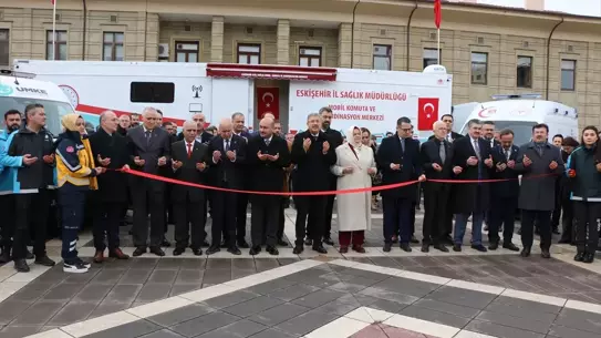 Eskişehir'de Sağlık Bakanlığı'ndan 10 Yeni Ambulans ve UMKE Aracı Teslimatı