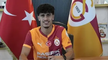 Can Armando Güner antrenmanda Galatasaray formasıyla
