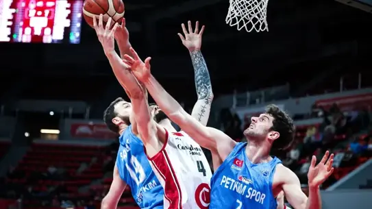 Zaragoza, Aliağa Petkimspor'u 76-71'lik Dar Maçta Yendi