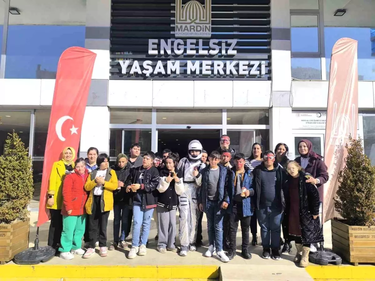 Mardin Büyükşehir Belediyesi'nden Özel Gereksinimli Bireylere Uzay Yolculuğu Deneyimi