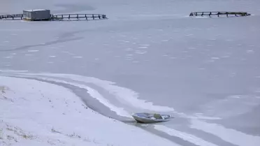 Zernek Barajı buz tabakasıyla kaplı