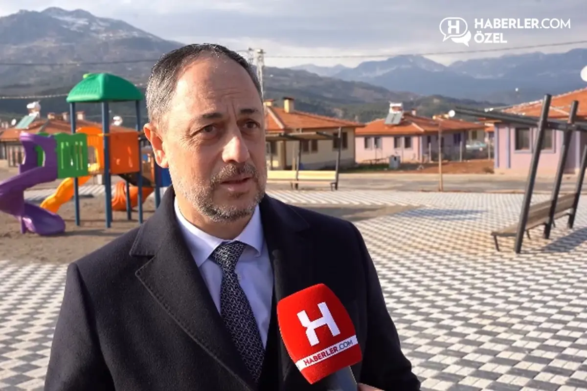 Deprem bölgesindeki köy konutları