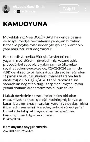 Nisa Bölükbaşı'na destek veren taraftarlar